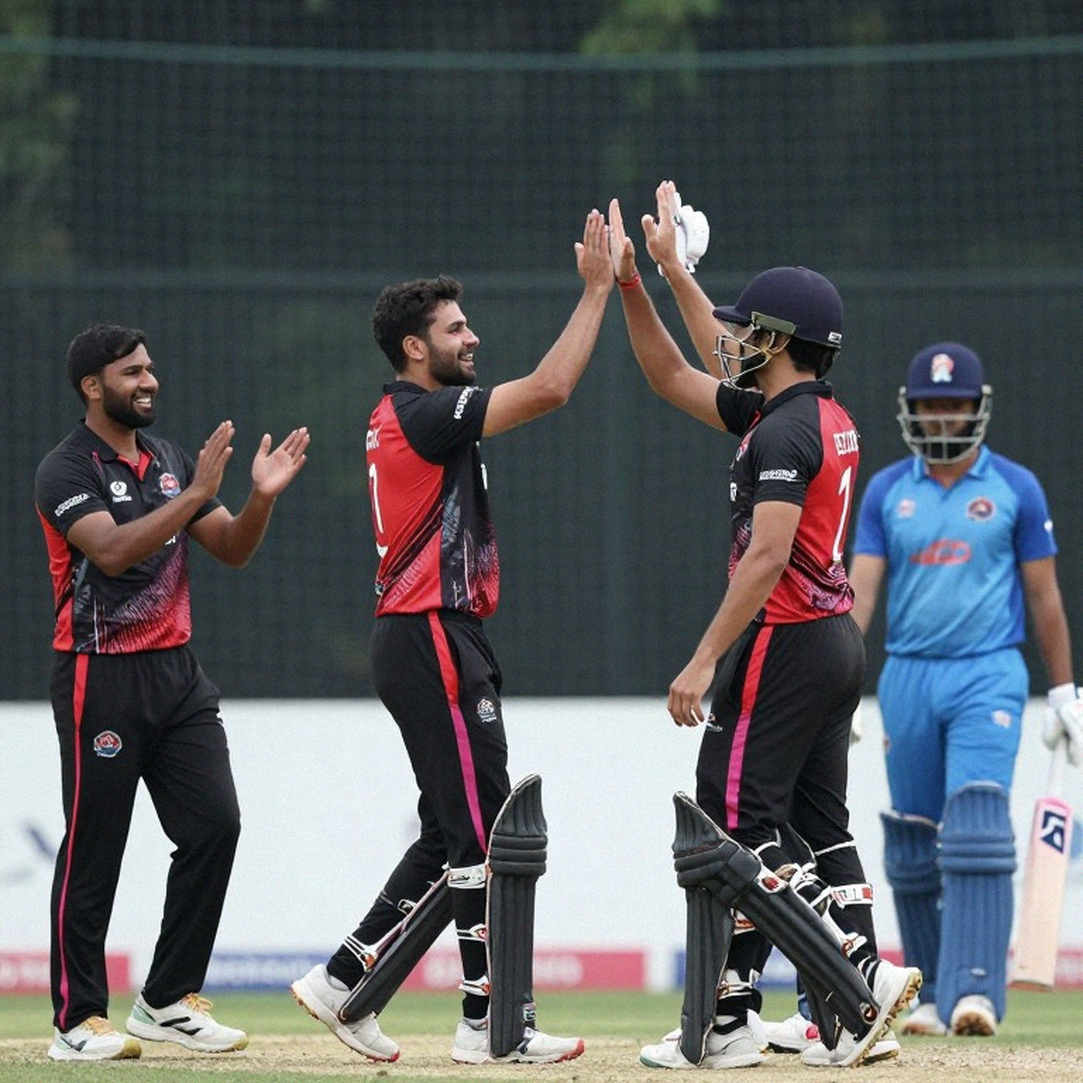ডট বলের হিসাব: টি-টোয়েন্টির আসল লিভার শেষ ওভারে নয়, মাঝের ওভারে