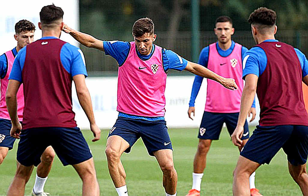 Leave the Gu-Punch Story Aside: Japan's Real Test Isn't 12-0 — It's Set Pieces and Their Captain's Right Foot Leave the Gu-Punch Story Aside: Japan's Real Test Isn't 12-0 — It's Set Pieces and Their Captain's Right Foot