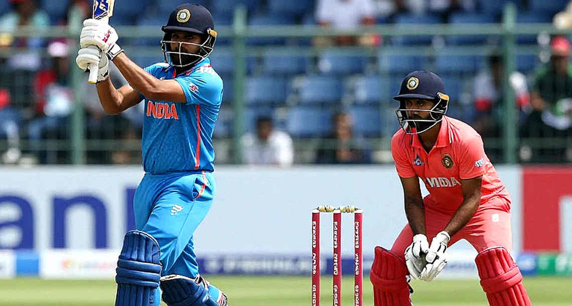 ৫৬ রানের ধস: টুর্নামেন্ট-চক্রে নীরবতা কে গোনে ৫৬ রানের ধস: টুর্নামেন্ট-চক্রে নীরবতা কে গোনে