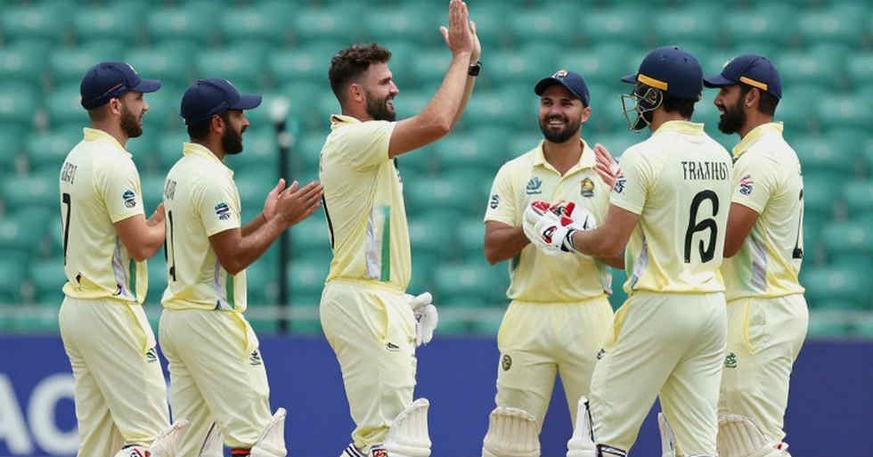 খাতা খুলেছিলাম ২০১৮ সালে: বাংলাদেশের ক্রিকেটে টিকিট, গ্যালারি আর ফরম্যাটের যে হিসাব কেউ রাখে না খাতা খুলেছিলাম ২০১৮ সালে: বাংলাদেশের ক্রিকেটে টিকিট, গ্যালারি আর ফরম্যাটের যে হিসাব কেউ রাখে না